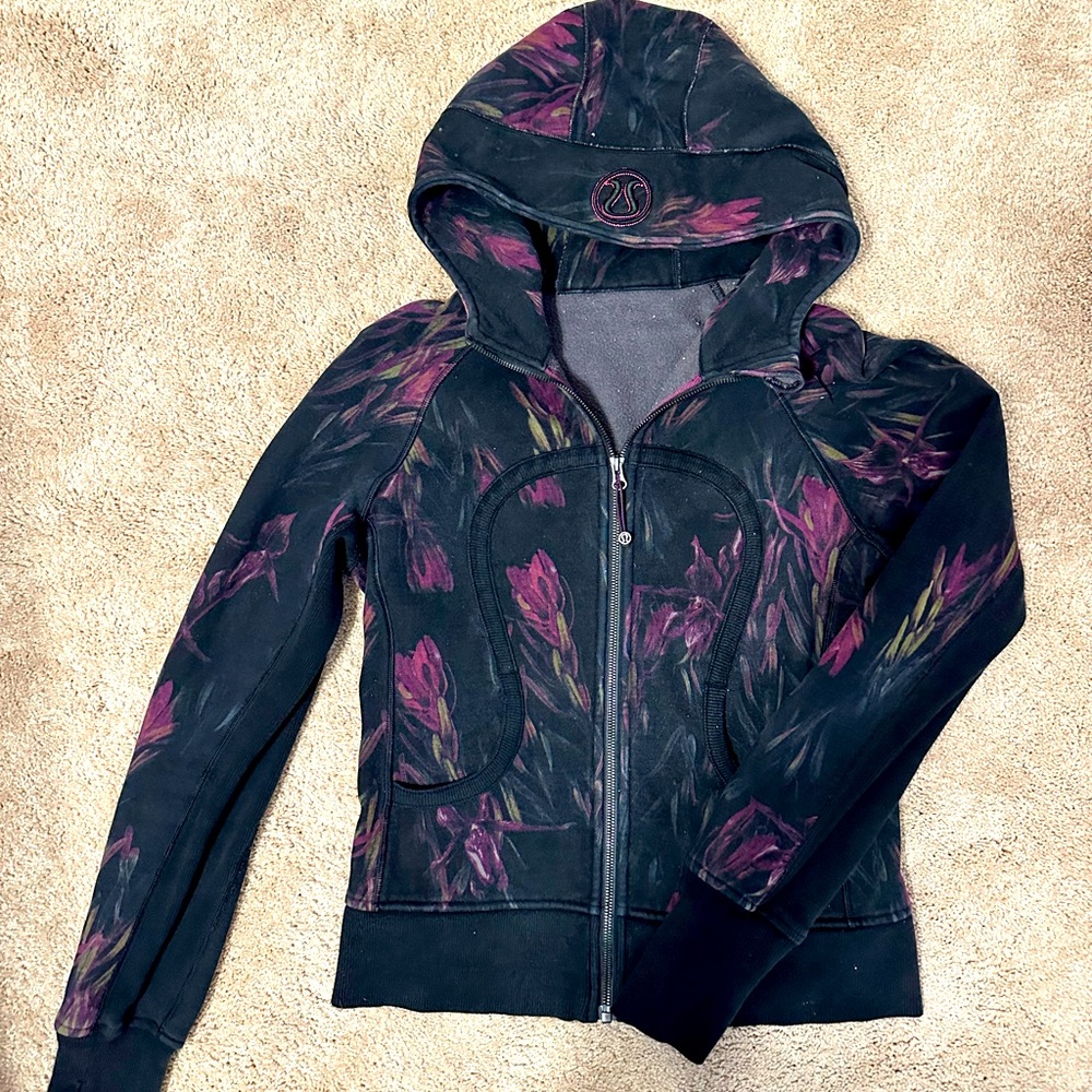 Lululemon scuba hoodie, floral print sz 6